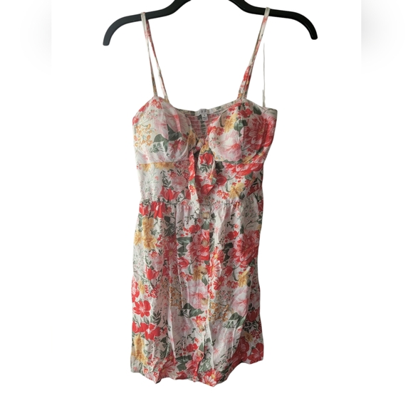 AUW Dresses & Skirts - A.U.W floral Summer Dress Small